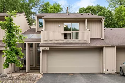 1709 Archer Ct, Plymouth, MN 55447