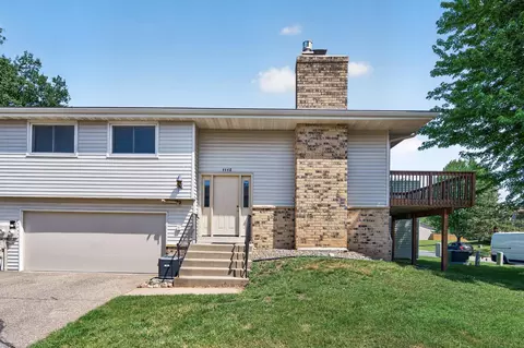 4448 Woodgate Pt, Eagan, MN 55122