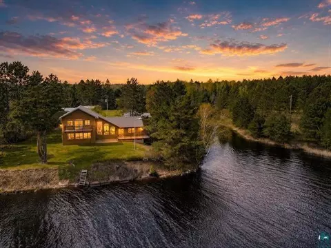 4180 Waters Edge Dr, Duluth, MN 55803