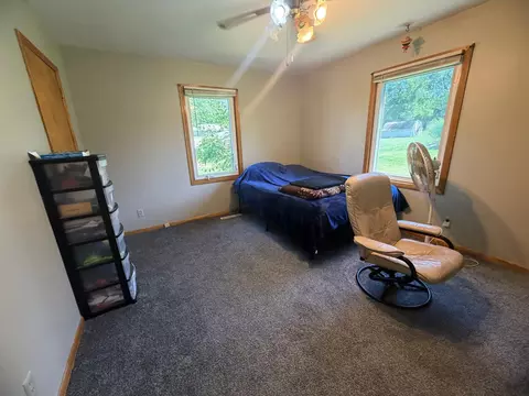Bedroom - 891 Winnie Ave, Windom, MN 56101 photo 2 of 4