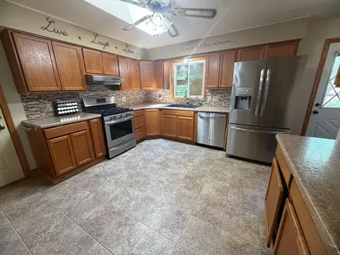 Kitchen - 891 Winnie Ave, Windom, MN 56101 photo 1 of 3