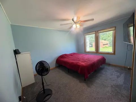 Bedroom - 891 Winnie Ave, Windom, MN 56101 photo 1 of 4