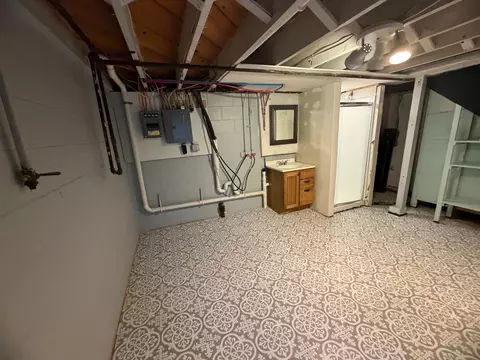 Bath - 891 Winnie Ave, Windom, MN 56101 photo 3 of 3