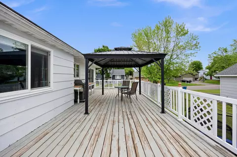 Exterior - 6901 110th Ave N, Champlin, MN 55316 photo 3 of 7