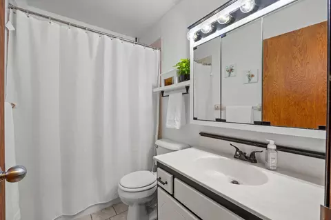 Bath - 6901 110th Ave N, Champlin, MN 55316 photo 1 of 2