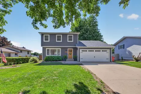 303 6th Ave NE, Kasson, MN 55944