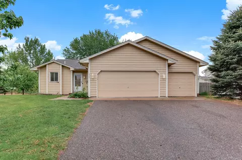 435 Birch Ave NW, Saint Michael, MN 55376
