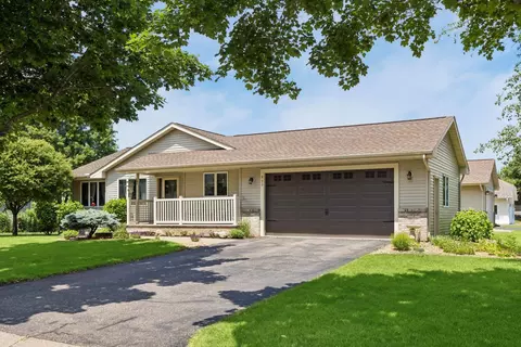 843 Leroy Ln, River Falls, WI 54022
