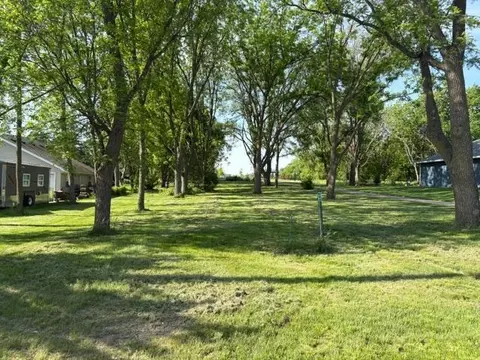 232 Maple Ln, Jordan, MN 55352