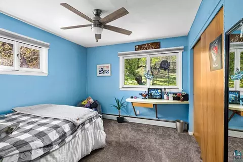 Bedroom - 3801 Rockview Ct, Duluth, MN 55804 photo 4 of 7