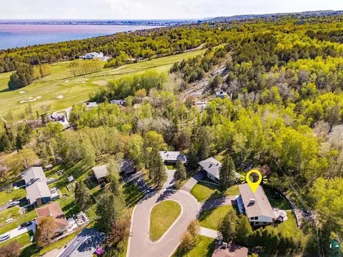 View/Area - 3801 Rockview Ct, Duluth, MN 55804 photo 1 of 4