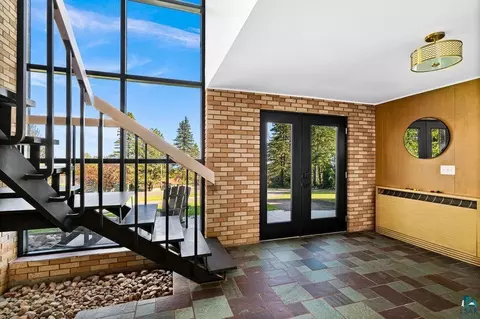 Entry Way - 3801 Rockview Ct, Duluth, MN 55804 photo 4 of 4