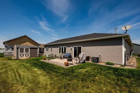 Exterior - 354 Spruce St, Mapleton, ND 58059 photo 4 of 7