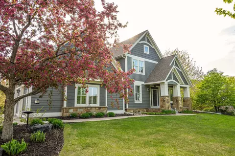 3358 Pete Miller Ln N, Stillwater, MN 55082