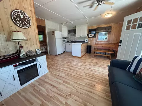 Living - 1606 E Lake St, Osakis, MN 56360 photo 1 of 3