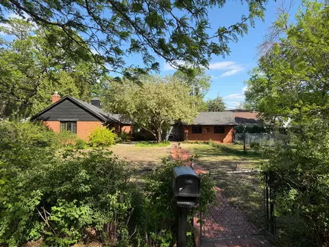 4230 Ewing Ave N, Robbinsdale, MN 55422