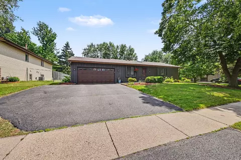 15632 Heywood Way, Apple Valley, MN 55124