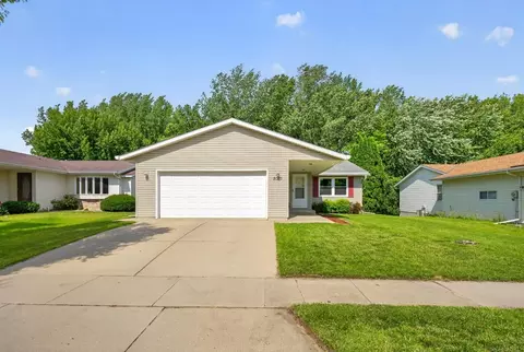 5023 25th Ave NW, Rochester, MN 55901