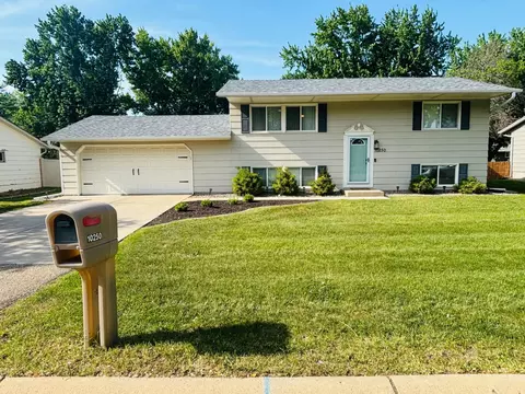 10250 99th Ave N, Maple Grove, MN 55369