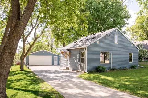 902 Quincy St, Alexandria, MN 56308