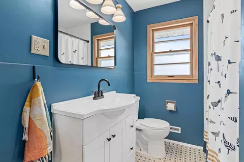 Bath - 620 7th St E, Chaska, MN 55318 photo 2 of 3