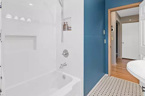 Bath - 620 7th St E, Chaska, MN 55318 photo 3 of 3