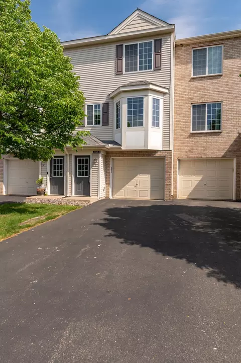 4960 Emmit Dr N #3, Hugo, MN 55038