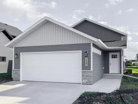 1107 60th Ave W, West Fargo, ND 58078