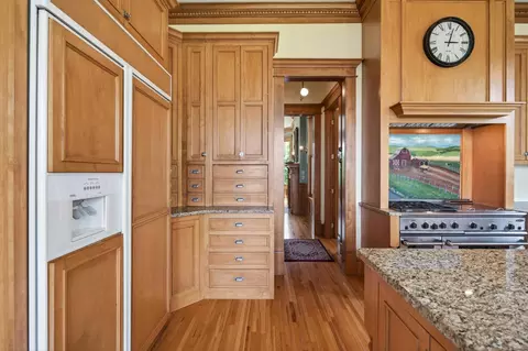 Kitchen - 7750 Erick St, Loretto, MN 55357 photo 7 of 10