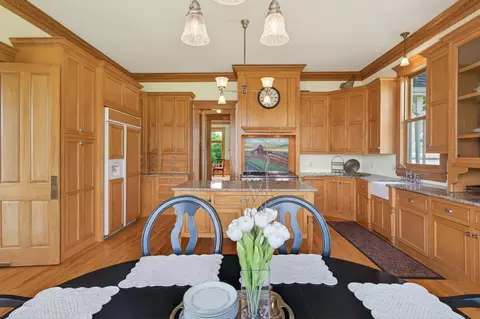 Kitchen - 7750 Erick St, Loretto, MN 55357 photo 10 of 10