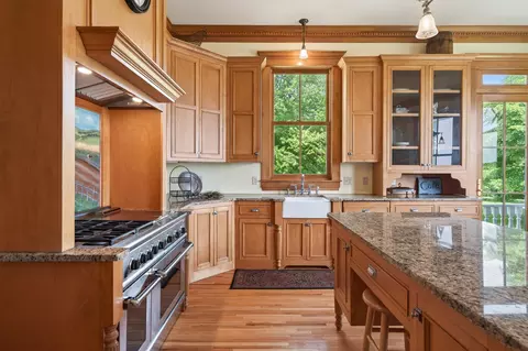Kitchen - 7750 Erick St, Loretto, MN 55357 photo 2 of 10