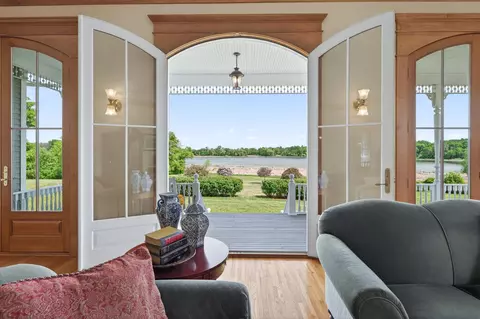 Entry Way - 7750 Erick St, Loretto, MN 55357 photo 5 of 11