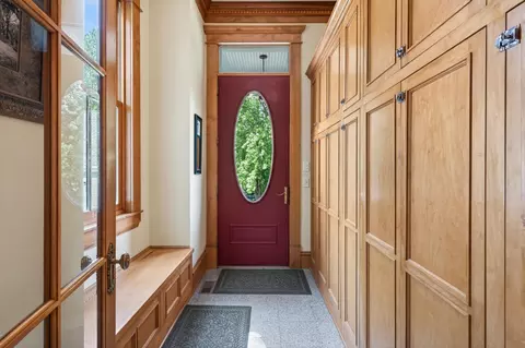 Entry Way - 7750 Erick St, Loretto, MN 55357 photo 9 of 11