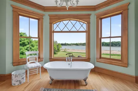 Bath - 7750 Erick St, Loretto, MN 55357 photo 3 of 6