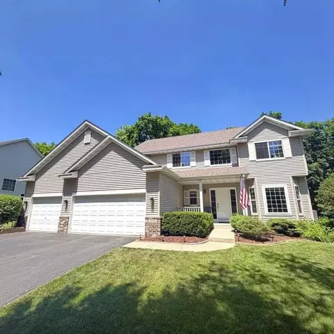 9142 Woodland Dr, Saint Bonifacius, MN 55375