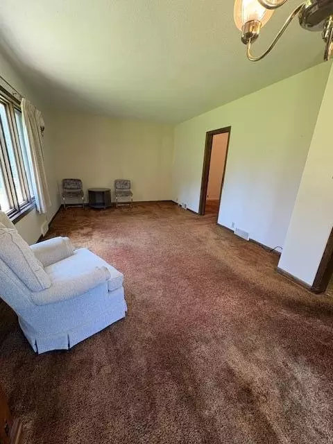 Living - 808 Grove Ave, Montevideo, MN 56265 photo 3 of 3