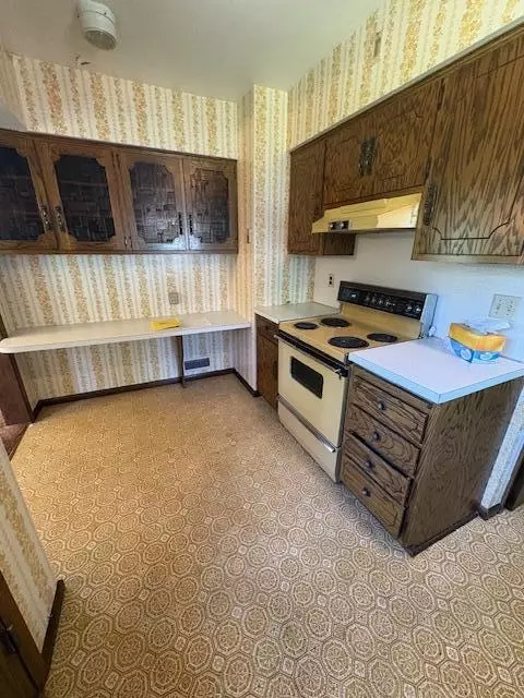 Kitchen - 808 Grove Ave, Montevideo, MN 56265 photo 2 of 2