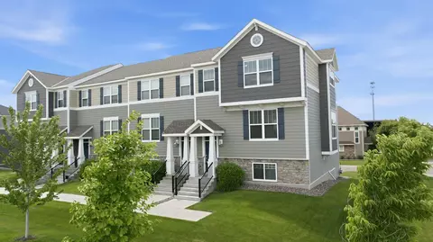 7077 Rice Creek Pl NE, Fridley, MN 55432