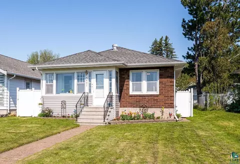 4407 W 6th St, Duluth, MN 55807