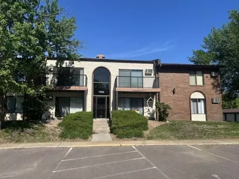 7350 York Ave S #204, Edina, MN 55435