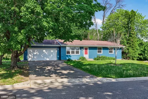 6601 Zealand Ave N, Brooklyn Park, MN 55428