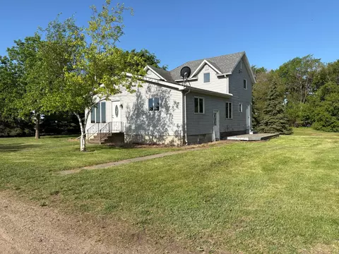 Exterior - 27600 County Road 18, Comfrey, MN 56019 photo 2 of 8