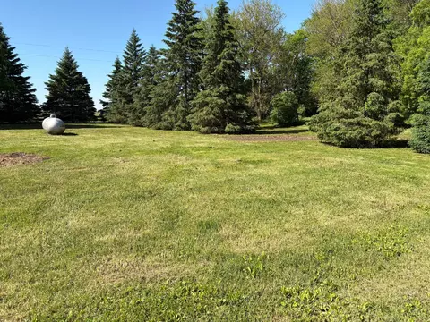 Exterior - 27600 County Road 18, Comfrey, MN 56019 photo 7 of 8