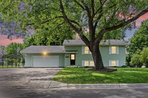 19815 Chili Ave, Farmington, MN 55024