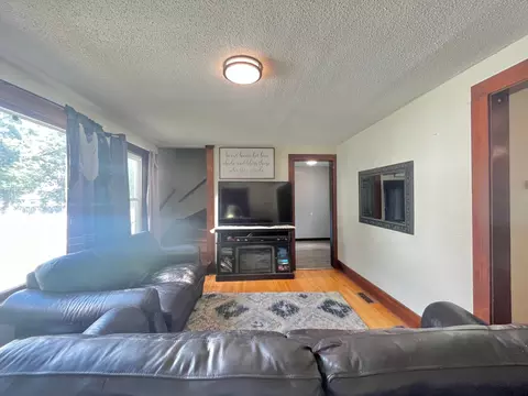 611 16th St SW, Willmar, MN 56201 photo 7