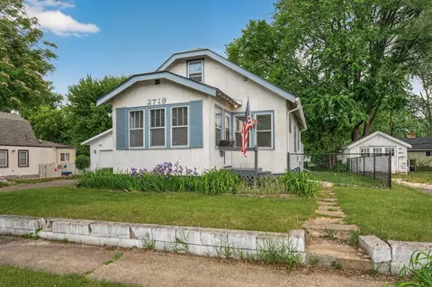 2719 16th Ave E, North Saint Paul, MN 55109