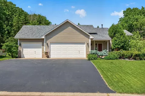 3398 Rolling Hills Dr, Eagan, MN 55121