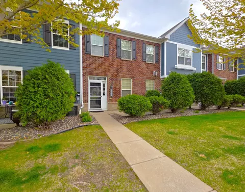 15358 Founders Ln #102, Apple Valley, MN 55124