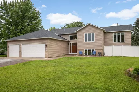 17550 Foxboro Ln, Farmington, MN 55024