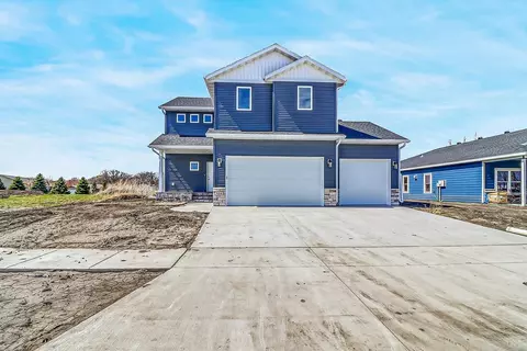 864 Harvest Cir, Horace, ND 58047